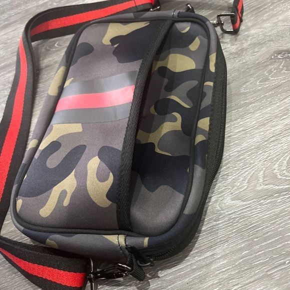 Hadley Neoprene Crossbody Camo Neoprene Fabric Black Red Crossbody Strap - Picture 8 of 8